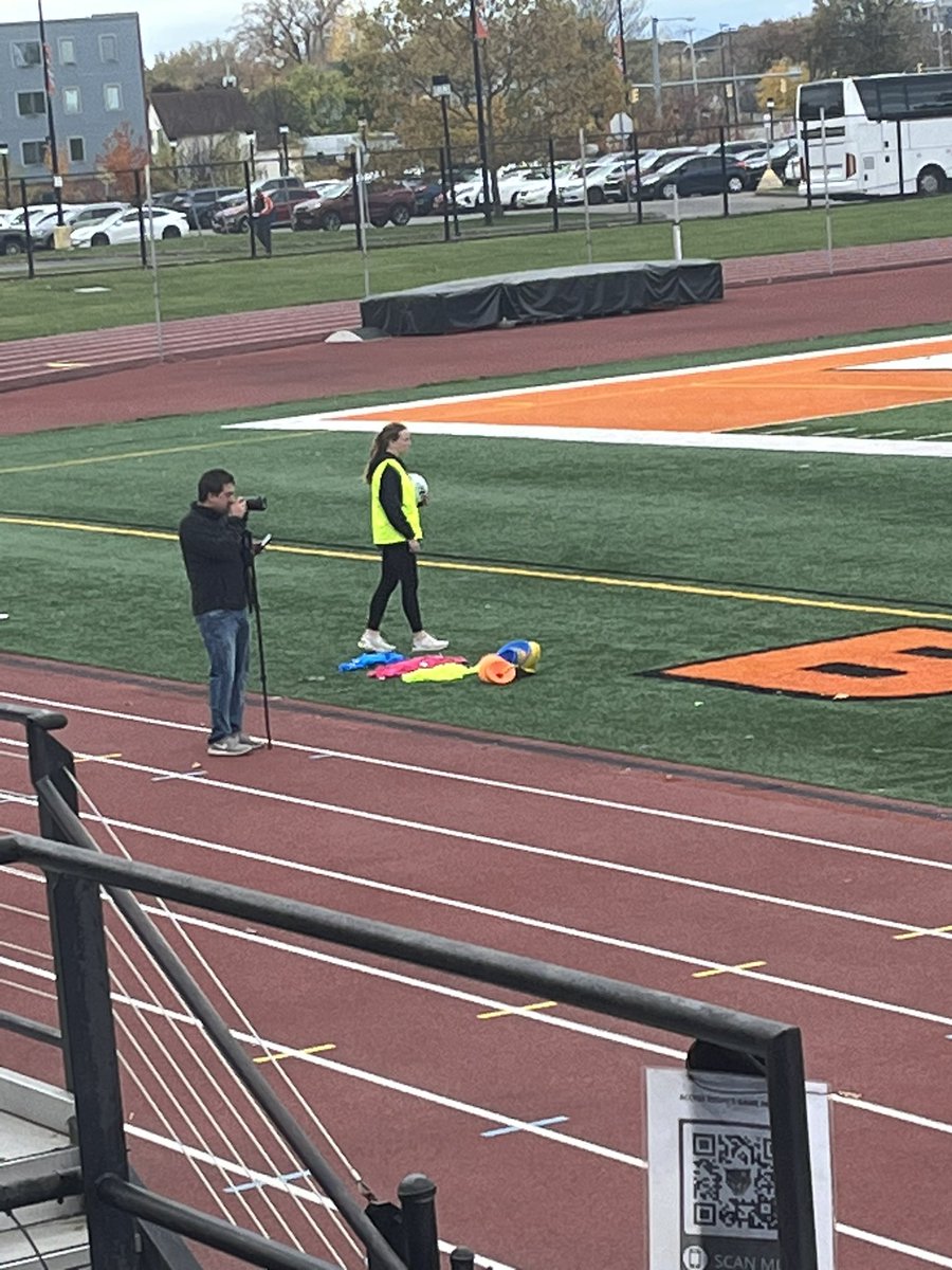 CoachNHoller's tweet photo. #WhereIsBen @Tsuj10 @BN_Soccer https://t.co/vTjcqqqde3