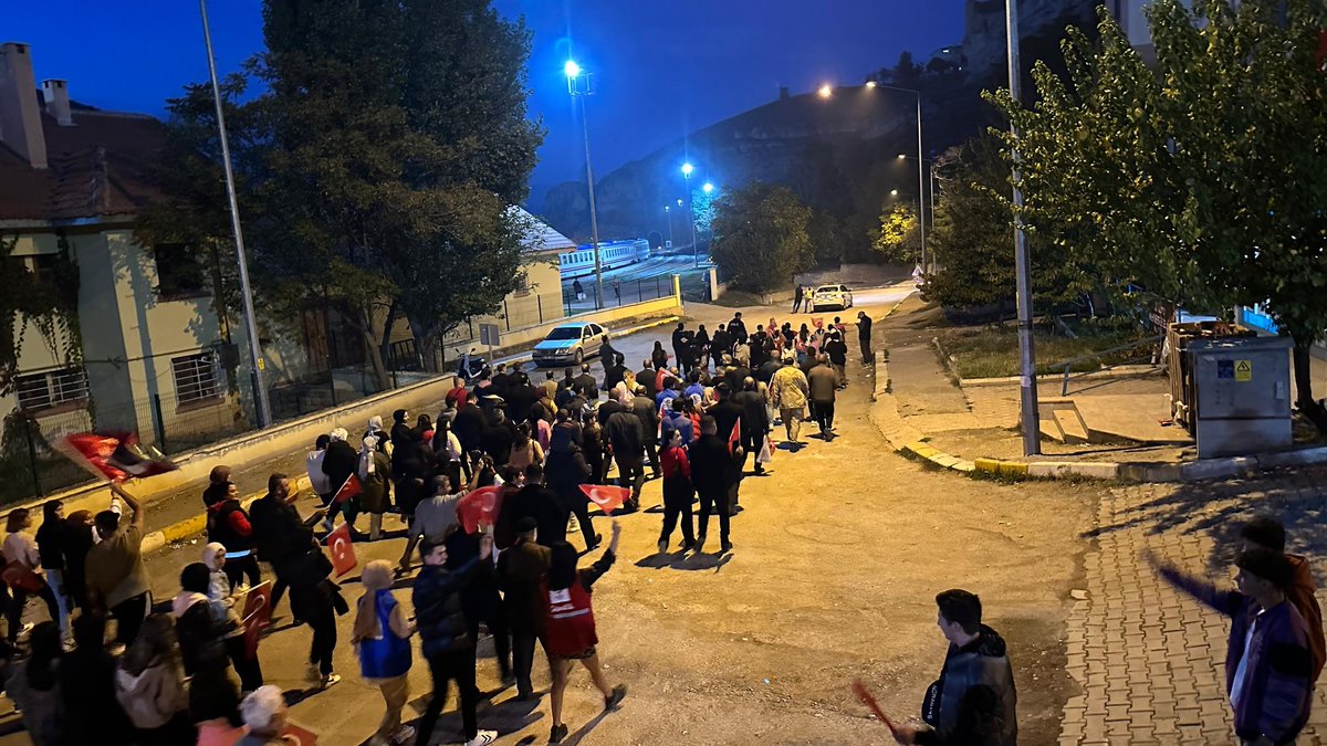 Tüm yürekler "Ay Yıldız".
Cumhuriyetimizin 100.Yılı kutlamaları kapsamında ilçemizde "Cumhuriyet Yürüyüşü" gerçekleştirildi.
🇹🇷🇹🇷🇹🇷Cumhuriyetimizin 100.Yılı Kutlu Olsun. 🇹🇷🇹🇷🇹🇷
#GSBGM