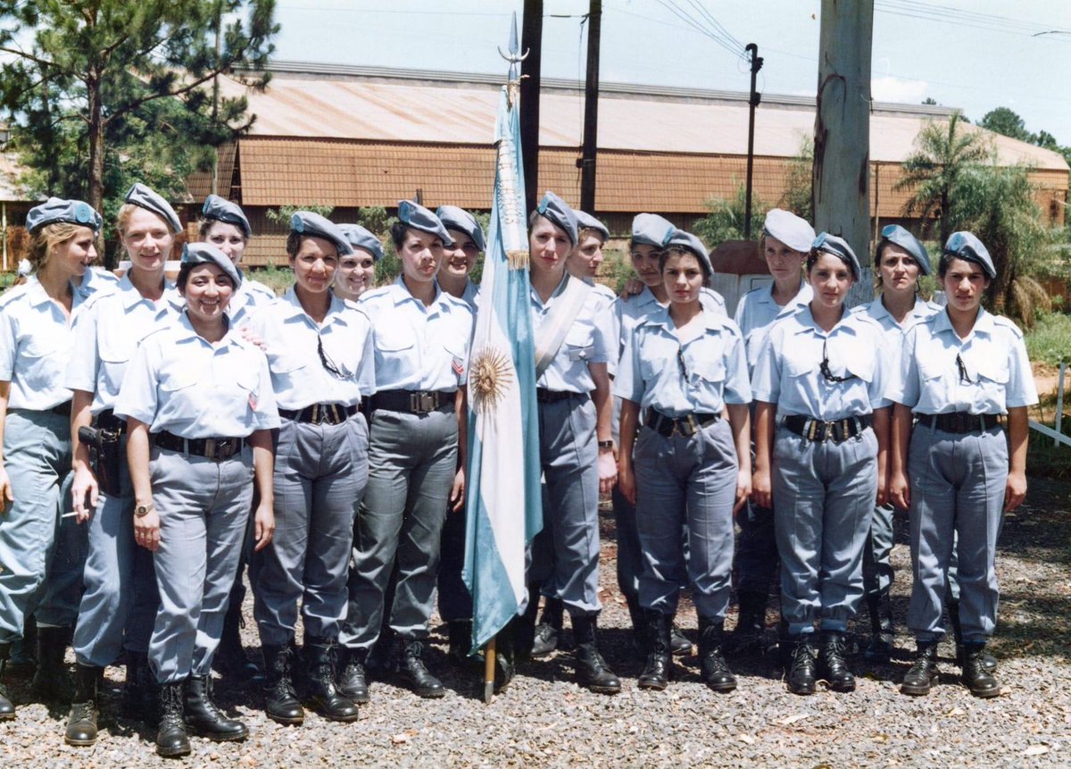 A los hombres y mujeres que desde su trabajo construyeron la gran historia del #SPP a través de su esfuerzo. Todo mi aprecio en su día

A cada uno del personal retirado, gracias por su entrega para defender nuestra misión, siempre con corrección, honor y energía ¡MUY FELIZ DÍA!👏🏻