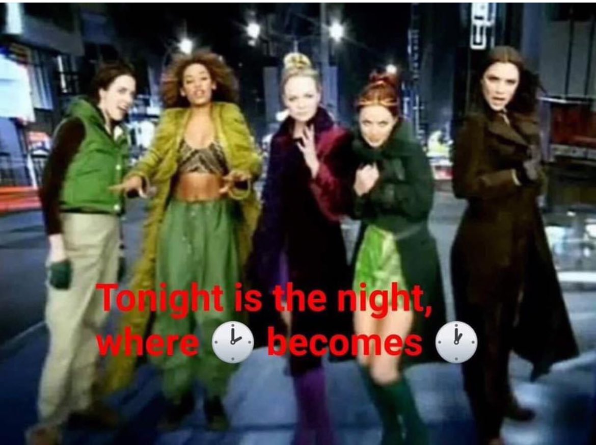 Cosmo_Doll_x's tweet photo. #ClocksGoBack #DaylightSavingTime #DST #SpiceGirls https://t.co/SIDMx0Ozg9