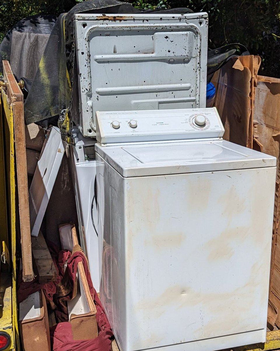 Appliance Removal in Yorktown, VA - Pickup Man Junk Removal 🧊💡

Swap out those outdated appliances for the latest tech! We've got you covered.

🌐 yorktown.pickupmanjunkremoval.com/services/appli…

#applianceremoval #YorktownVA #junkremoval #757contractor #hamptonroads #kitchenremodel