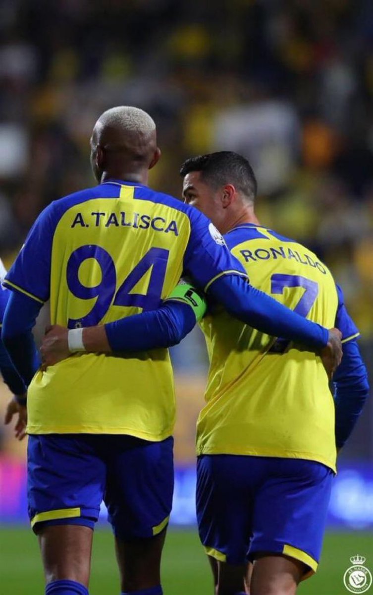 الف الف مبروك يا عالمي 💛💙💛
#النصر