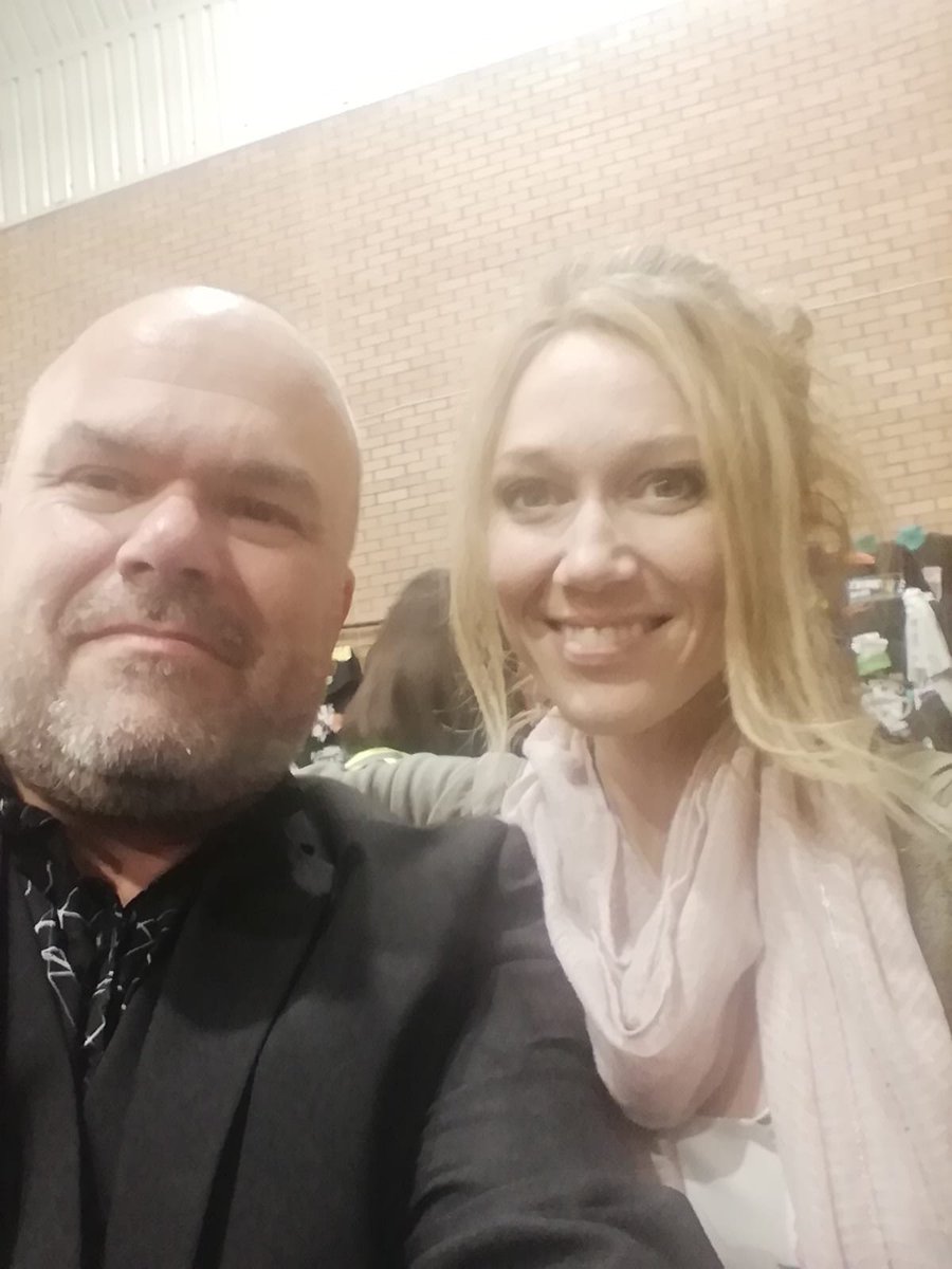 MikeCovell's tweet photo. Lovely interview with @themlockhurst at the #HullHorrorFest https://t.co/yLw4Nv0oGQ