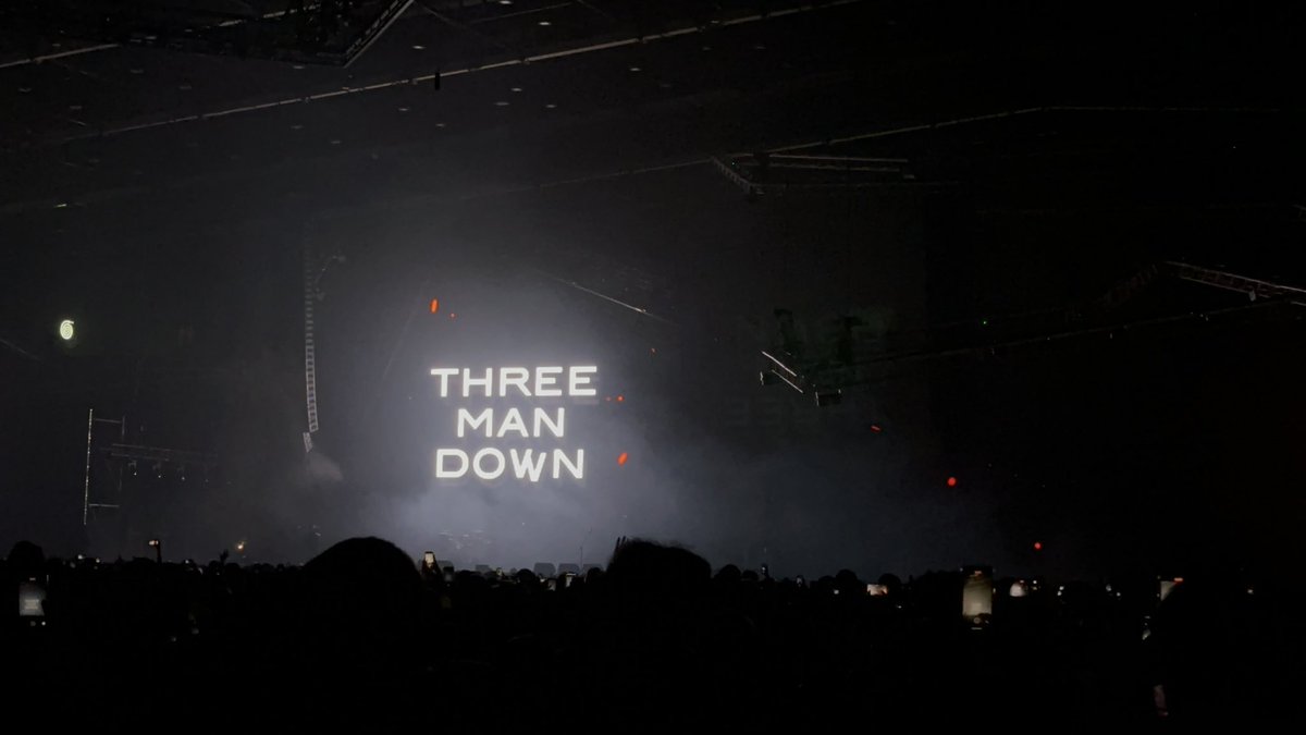 mookmooky_'s tweet photo. #SCREAMFEST
#THREEMANDOWN
#28OCT2023

Track List :
1 เมา
2 ปล่อยให้เวลา
3 น้อง
4 ฝนตกไหม
5 เก็บไว้ในใจไม่พอ
6 วันเกิดฉันปีนี้
7 ฝันถึงแฟนเก่า
8 เปิดตัวเขา
9 ข้างกัน
10 ถ้าเธอรักฉันจริง https://t.co/mayElD0Dsh