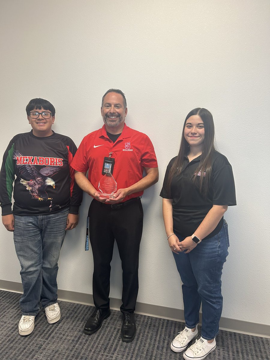 Thank you Dr. E!! Happy National Principals Month!! StuCo is lucky to have you… and I am thankful for you everyday.. #Bulldognation