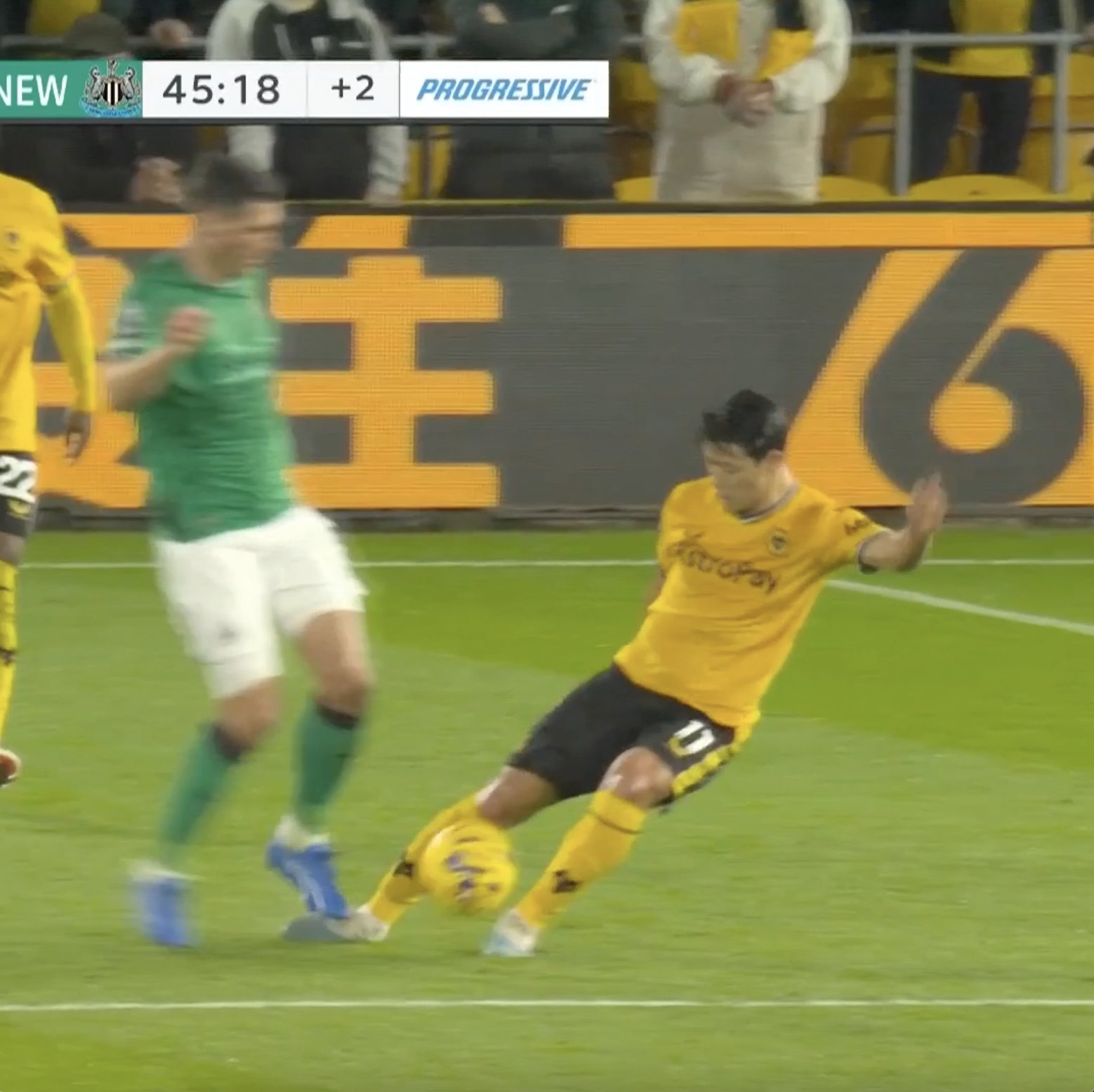 Newcastle United were awarded a penalty and took the lead after this challenge by Hwang Hee-Chan on Fabian Schar. #WOLNEW
