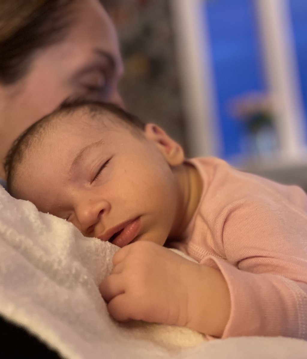 Jeg folder mine hender små, i takk og bønn til deg. La alle barn i verden få det like godt som meg ❤️