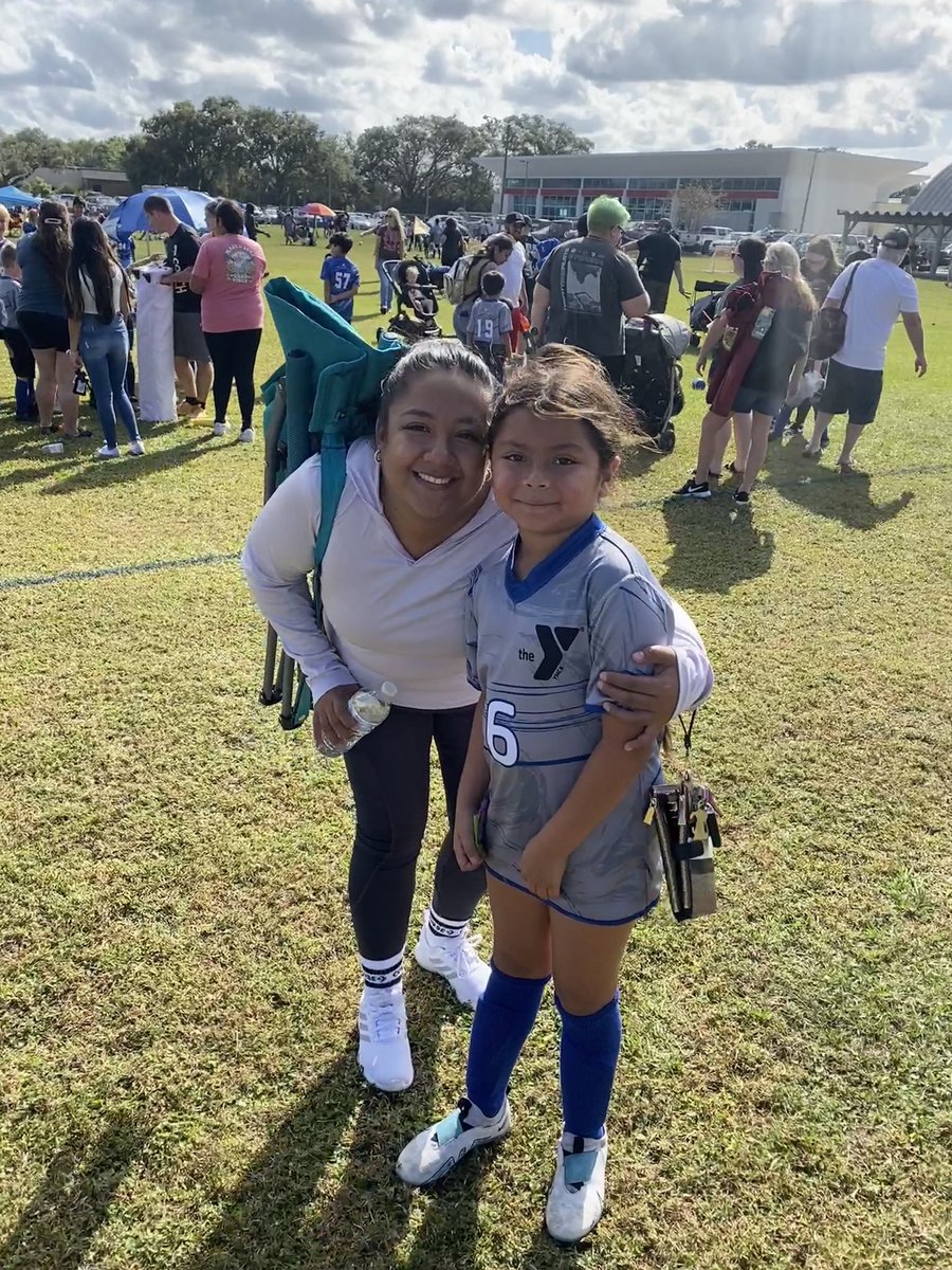 JasminFelix9's tweet photo. Love supporting our kiddos outside of school ♥️ and seeing those little smiles🫶@ElaineSaxton10 #TeamMcInnis #TeacherLife #VCS https://t.co/EMJRSgoRAE