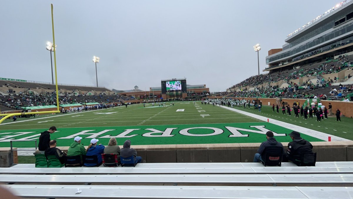Eliseocantarer0's tweet photo. Had a great time at  @MeanGreenFB Thank you @TrustMyEyesO for the game invitation!!! Can’t wait to come back!! @CoachSvoboda @CoachTMiller18 @CoachChadJ @CoachJakeHoward @WildkatFootball https://t.co/1iU0p8ghy2