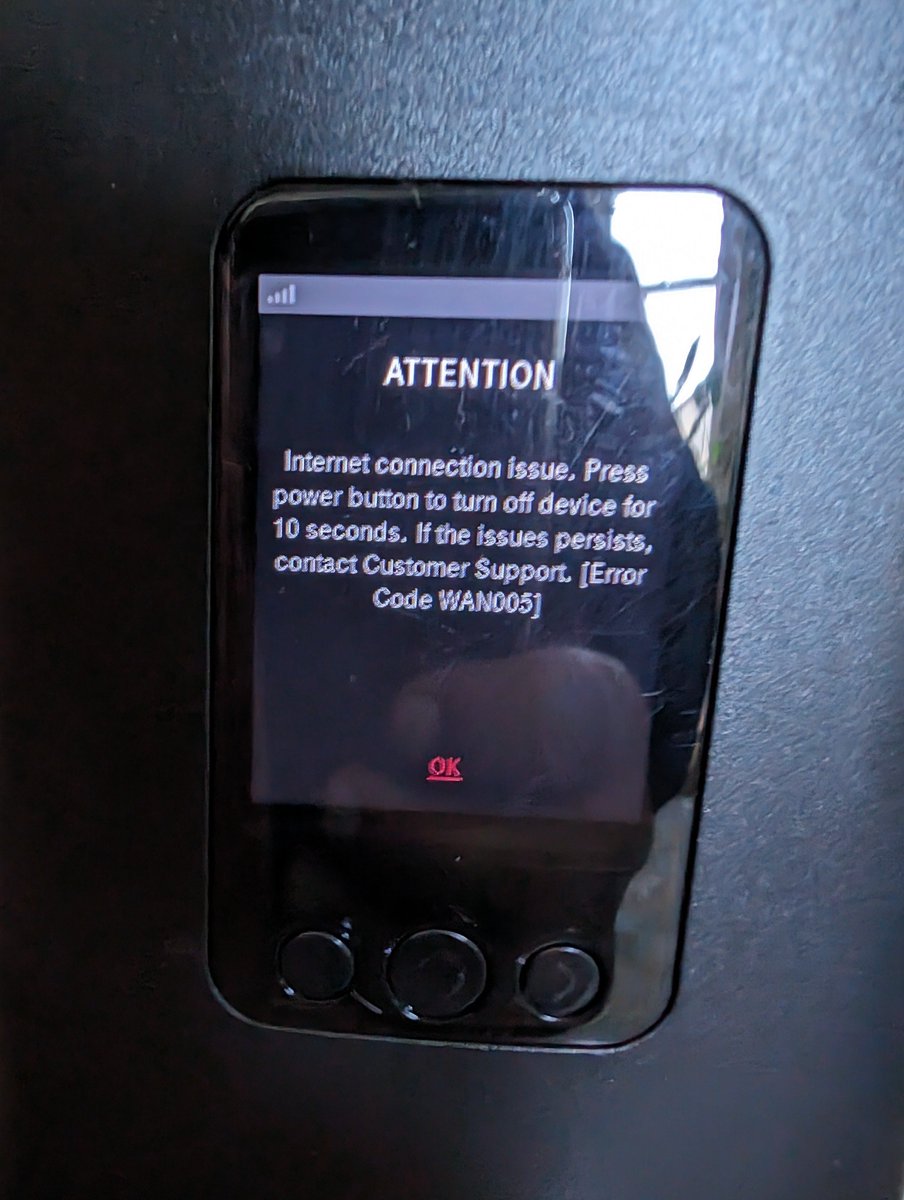 ErvPerry's tweet image. @TMobileHelp Brand New gateway Ave this happened today and hasn&apos;t gone away. 
#tmobilehelp #tforce