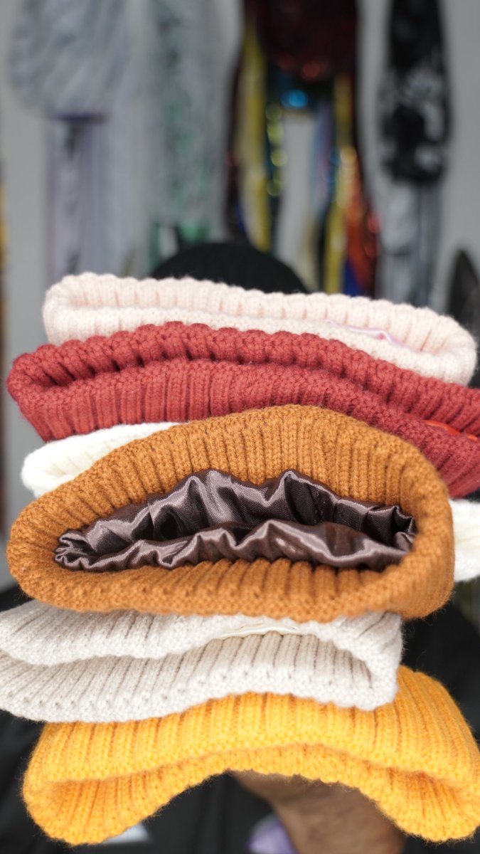Mnjsales's tweet photo. I really wonder how far i could get my satin lined beanie brand to spread if every single person that saw this shared and liked https://t.co/sjuaPuVKaL