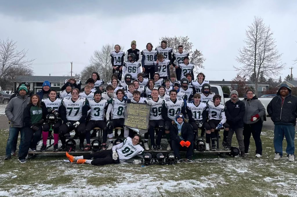 Congrats to the Dauphin Clippers on winning the Murray Black Cup Championship! 31-18 over the Virden Golden Bears. #RMFL