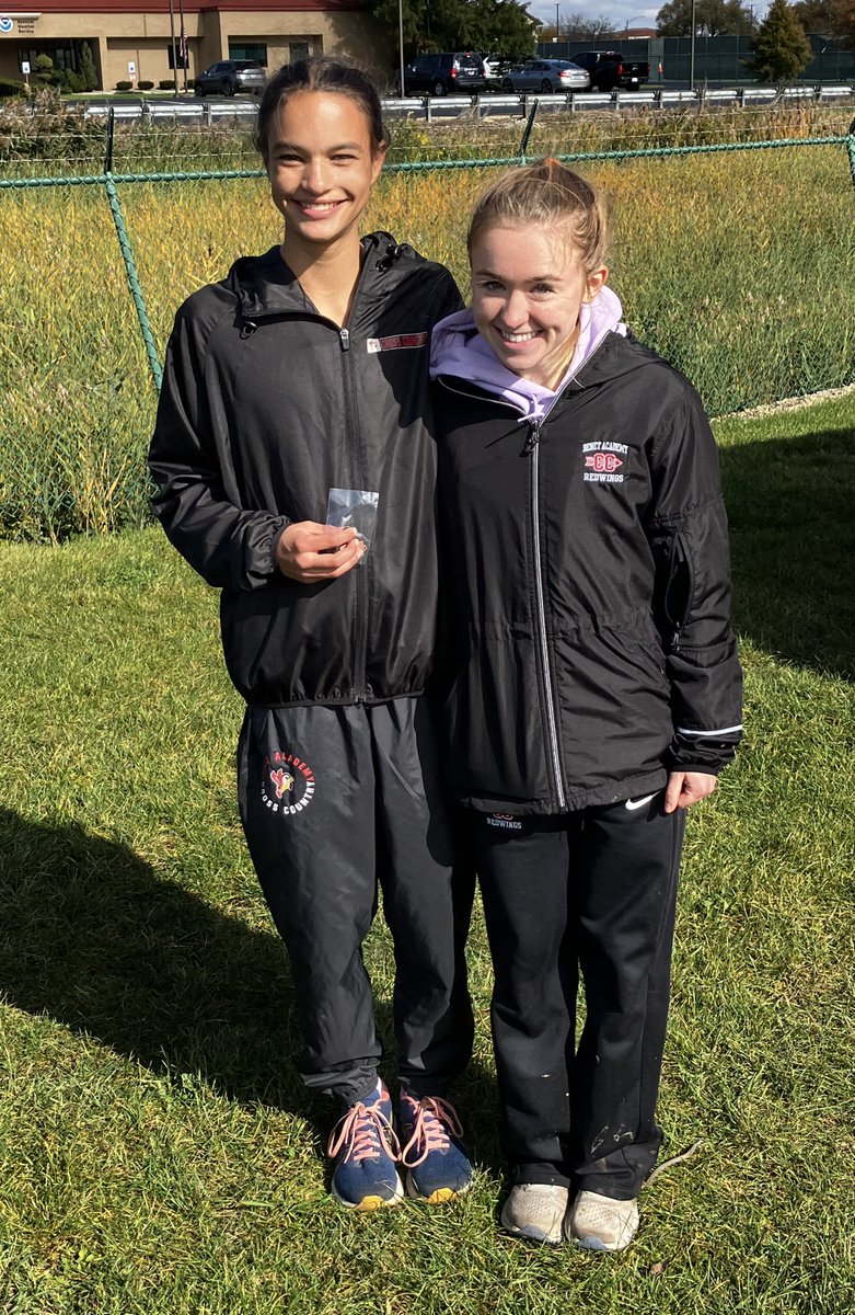 All-Sectional Honors!
Delilah Helenhouse- 2nd place
Payton Mathelier- 9th place