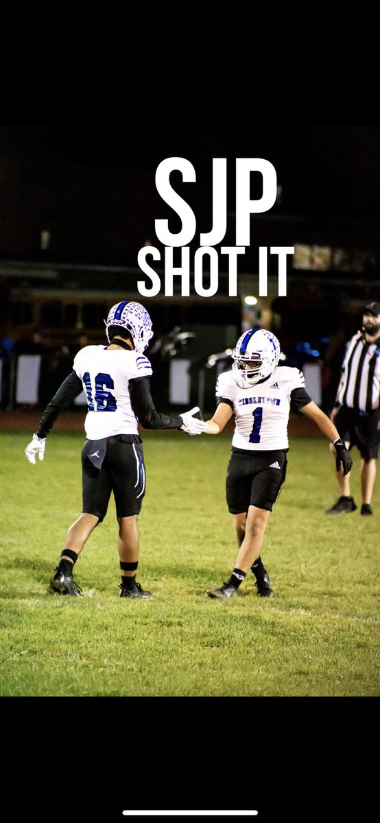 Kyle16Scott's tweet image. Handled business last night in the last regular season game of the year (42-14) , clinched the #1 seed and onto the real season … We hungrier then ever now !! #chipchasing 💍 @Mtownfb @MiddieAthletics