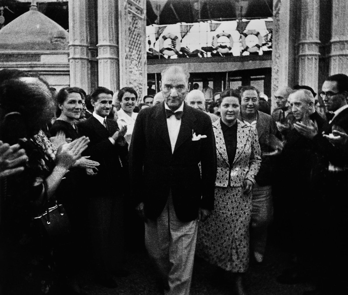 kadiralkayaa's tweet photo. Cumhuriyetimizin 100. yılı kutlu olsun!
YAŞASIN CUMHURİYET 🇹🇷🇹🇷🇹🇷 https://t.co/mQzPr9TwU2