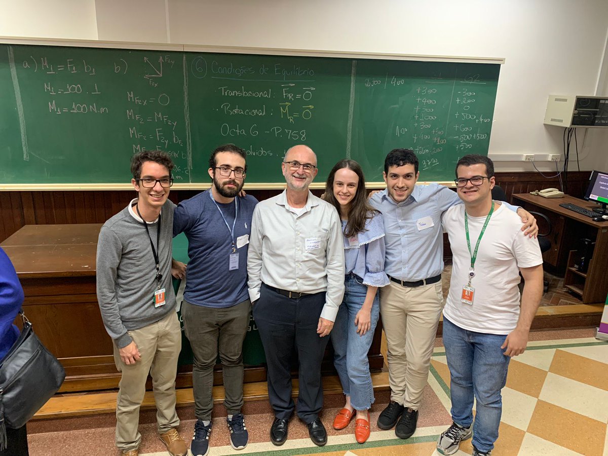 Happy #InternalMedicineDay! Today was the 'Stump The Professor' day here at @FMUSPoficial! Thank you for this moment of great learning and fun!  @ACPIMPhysicians @ACP_Brasil
