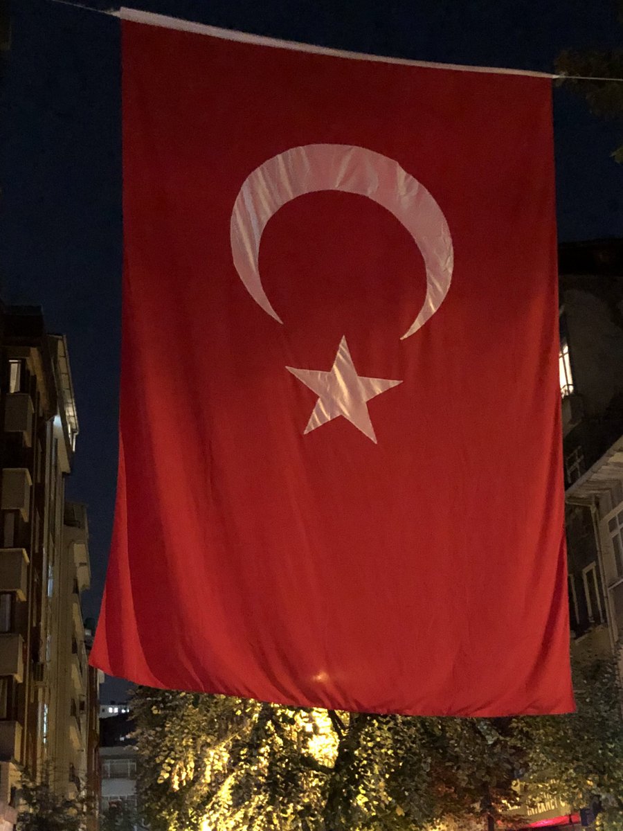 🇹🇷Beşiktaş Ve..Aşk❤️ Tabii ki Önce ‘Vatan’dır🇹🇷Aşk❤️