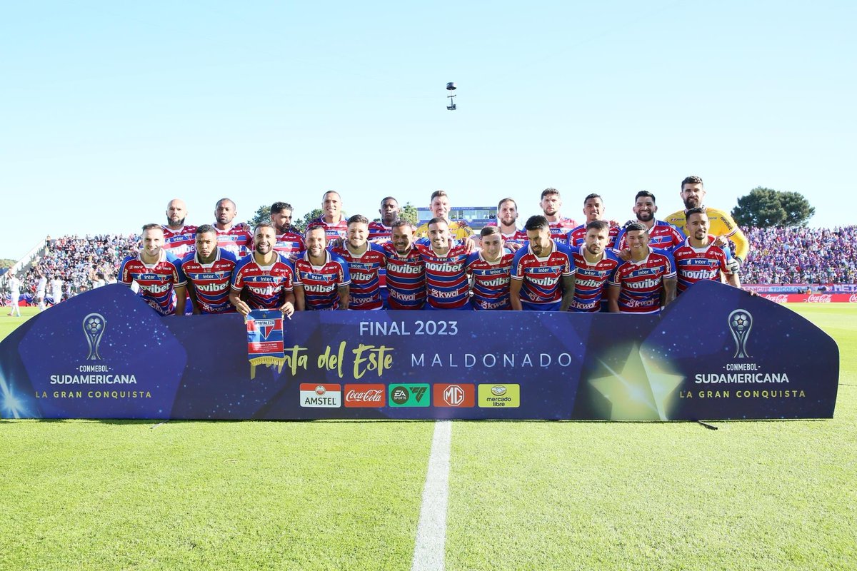 florentinpy_'s tweet photo. Final de la Copa @Sudamericana 🏆⚽️

Presentes en la emocionante final de la Sudamericana entre Fortaleza 🇧🇷 y Liga de Quito  🇪🇨 con grandes leyendas del Fútbol 💪

@ProurbeMedios presente 🚀 https://t.co/qJmbsXJqbB