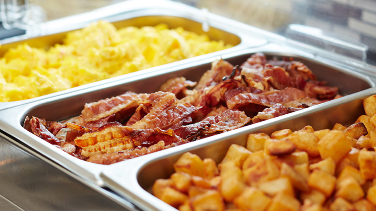 We understand it's hard to hop out of those #comfybeds, but make sure not to miss a #freehotbreakfast during your stay! Guests can enjoy a #hotbreakfast each morning to fuel up for the fun day you have planned!