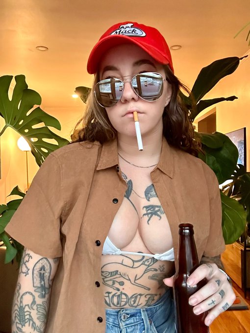 you don&rsquo;t know who i am, but i know where you live https://t.co/GcqFCY2MD0