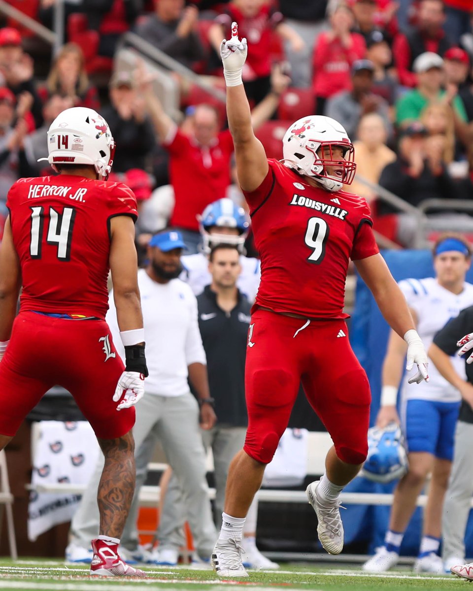 GoCards's tweet photo. Shutout vibes 🎉

#GoCards https://t.co/AQQvATQNBs