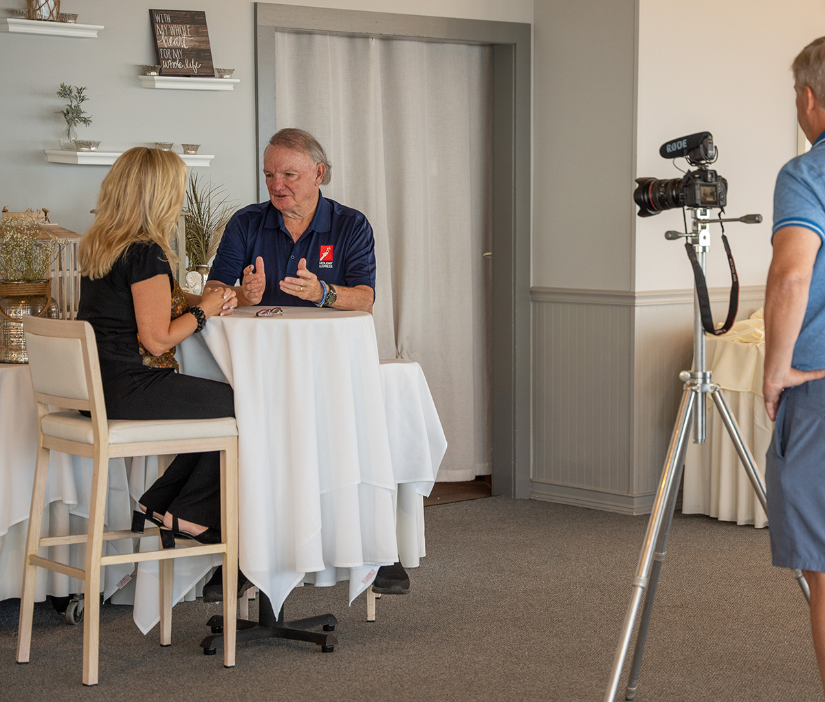 TaraJeanTJ's tweet photo. My interview with Tim McLoone of Holiday Express. He shares Holiday Express moments and how it all began. 
Read full article here and link to youtube video.
https://t.co/prVStbA6hu https://t.co/3FypJB7OET