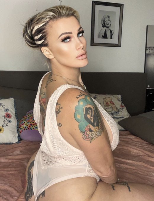Looking for new Friends on my F2F page 😈🔞 https://t.co/suMlRCWCmq https://t.co/v3fACLmw57