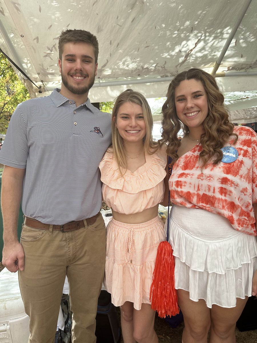 carolwaltonpool's tweet photo. #WarEagle https://t.co/Lp6f33kTRR