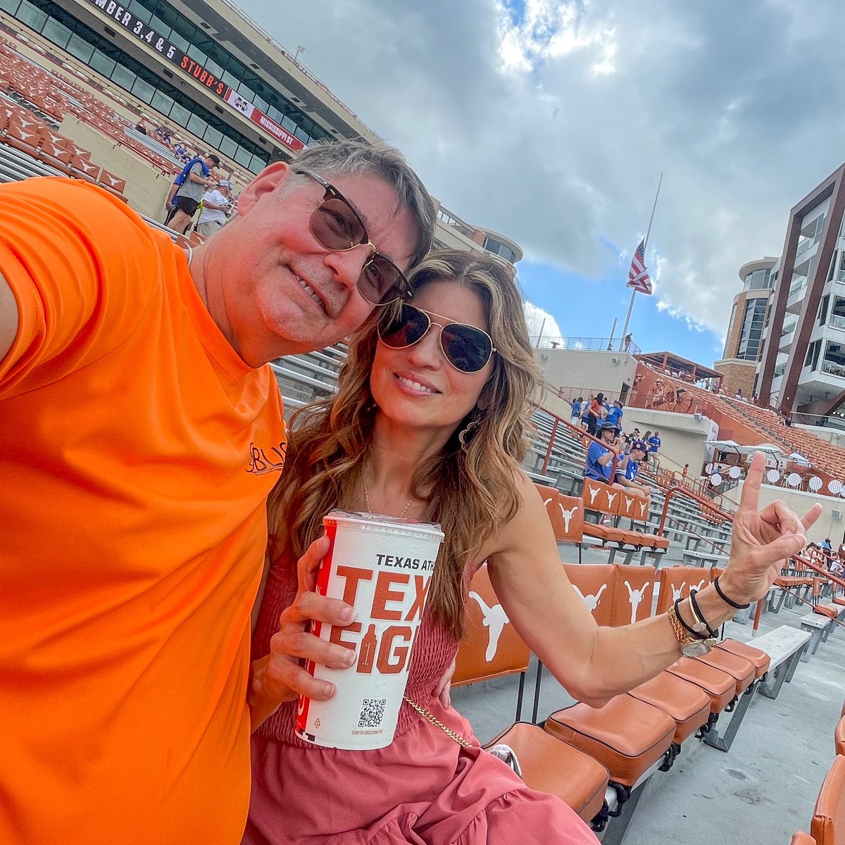 dwburdick67's tweet photo. #HookEm https://t.co/c0ImTDP46N