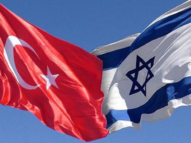 İsrail Dışişleri Bakanı Eli Cohen: 'Türkiye'den gelen vahim açıklamalar üzerine İsrail ile Türkiye arasındaki ilişkilerin gözden geçirilmesi amacıyla diplomatik temsilcilerin geri dönmesi talimatını verdim.”