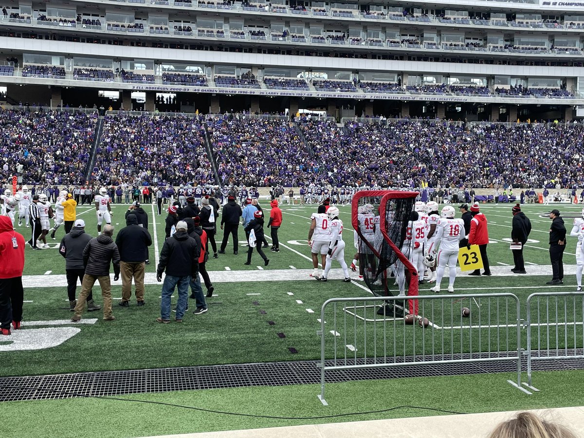 Had an awesome game day in Manhattan! <a href="/KStateFB/">K-State Football</a> Thank you for the invite! <a href="/CoachKlanderman/">Joe Klanderman</a> <a href="/CoachKli/">Chris Klieman</a> #EMAW