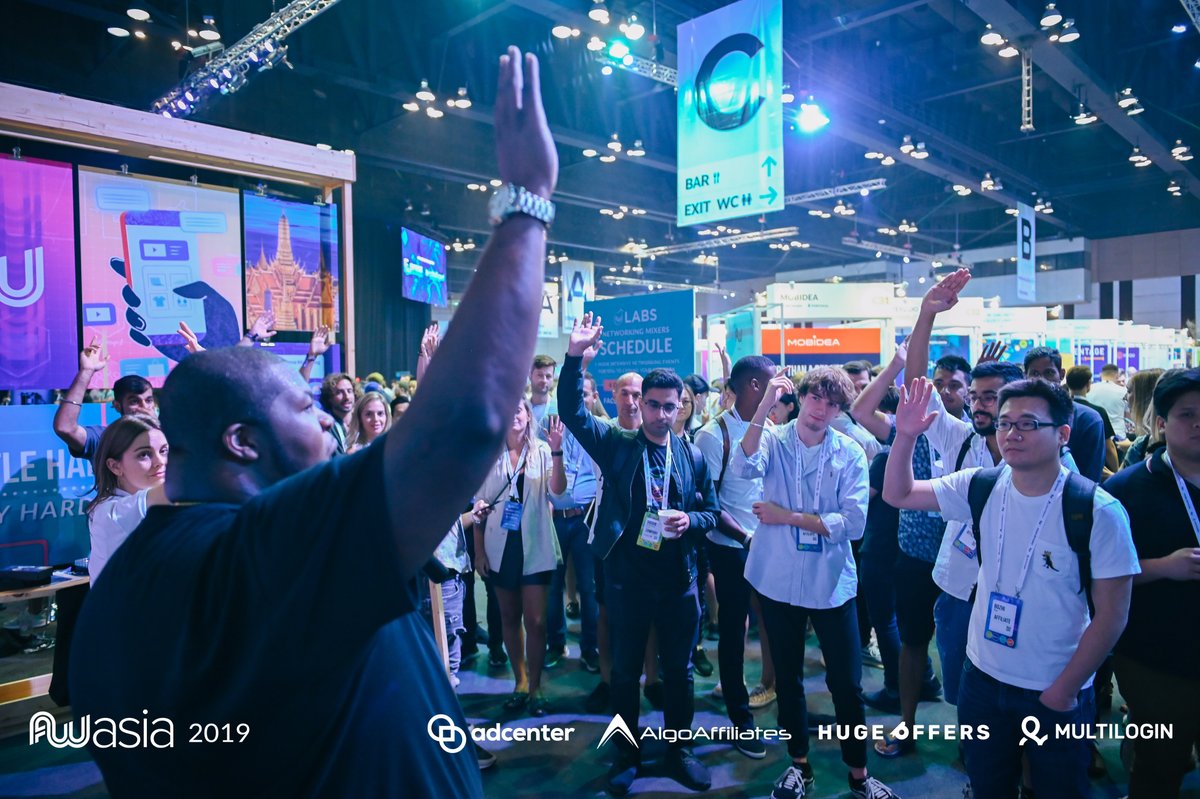 EarnestEpps's tweet image. Embrace innovation and stay ahead in the e-commerce game. Let's explore the latest e-commerce technology together. 🚀🔌 #HighticketEcom #EcomInnovation #EcommerceTech #DigitalInnovation #TechSavvy