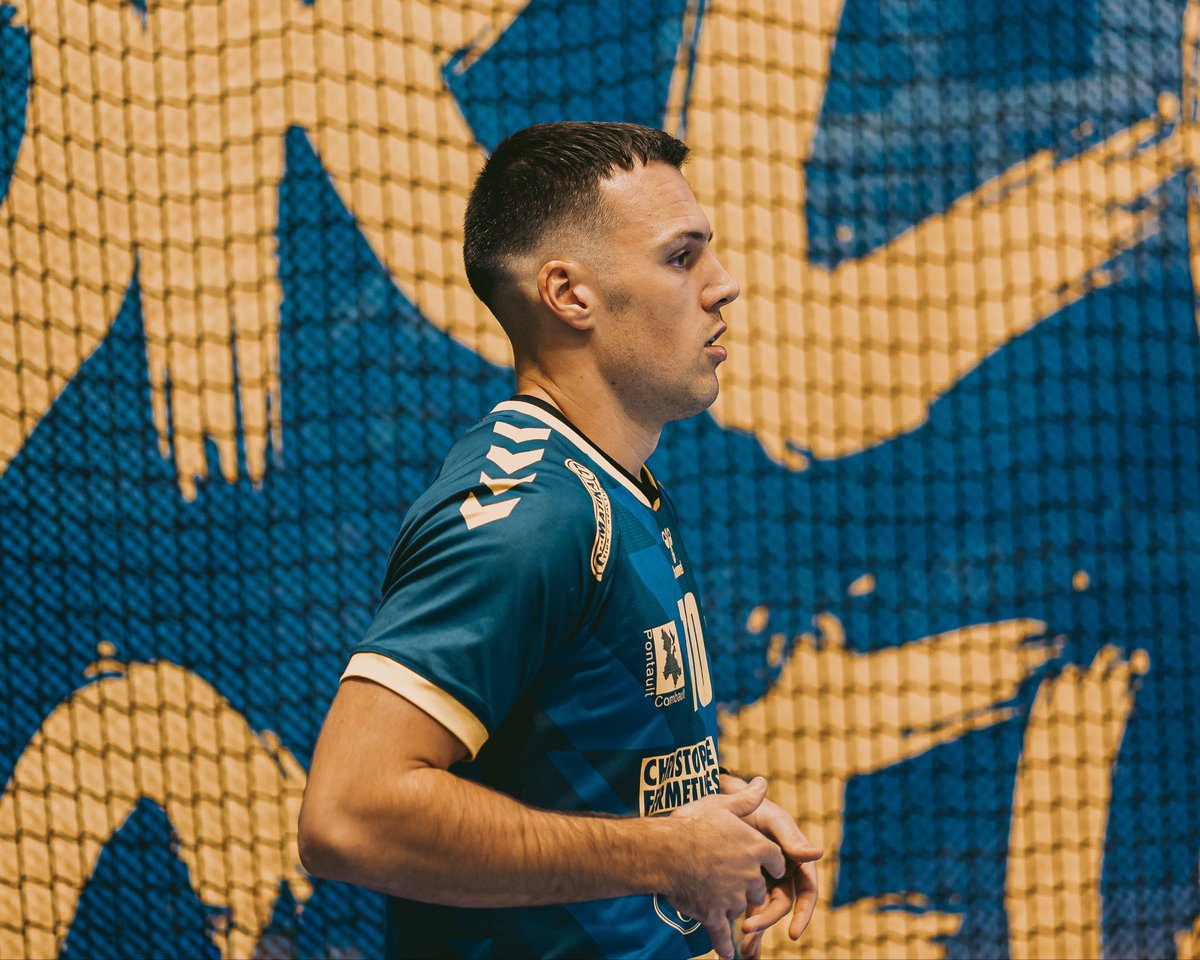Bvptiste's tweet photo. Thread about last night 📸🔥

Hier, j'ai fait mes premiers pas dans la photographie sportive en couvrant un match de Division 2 de handball pour le club de Pontault-Combault HB face au Nancy HB.

Voici quelques photos ⚡️

Insta: baptiste.moreauu

@PCHBofficiel @LNHofficiel https://t.co/P5DuHWh4CW