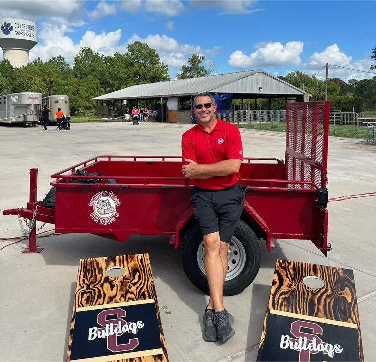 HumbleISD_SCHS's tweet photo. Thank you to Troy Tucker and his team at Al Tucker Trailers for donating to the Summer Creek BBQ team! Their generous support got the team started with a new trailer and team shirts. Thank you! https://t.co/x7MPTuBh00