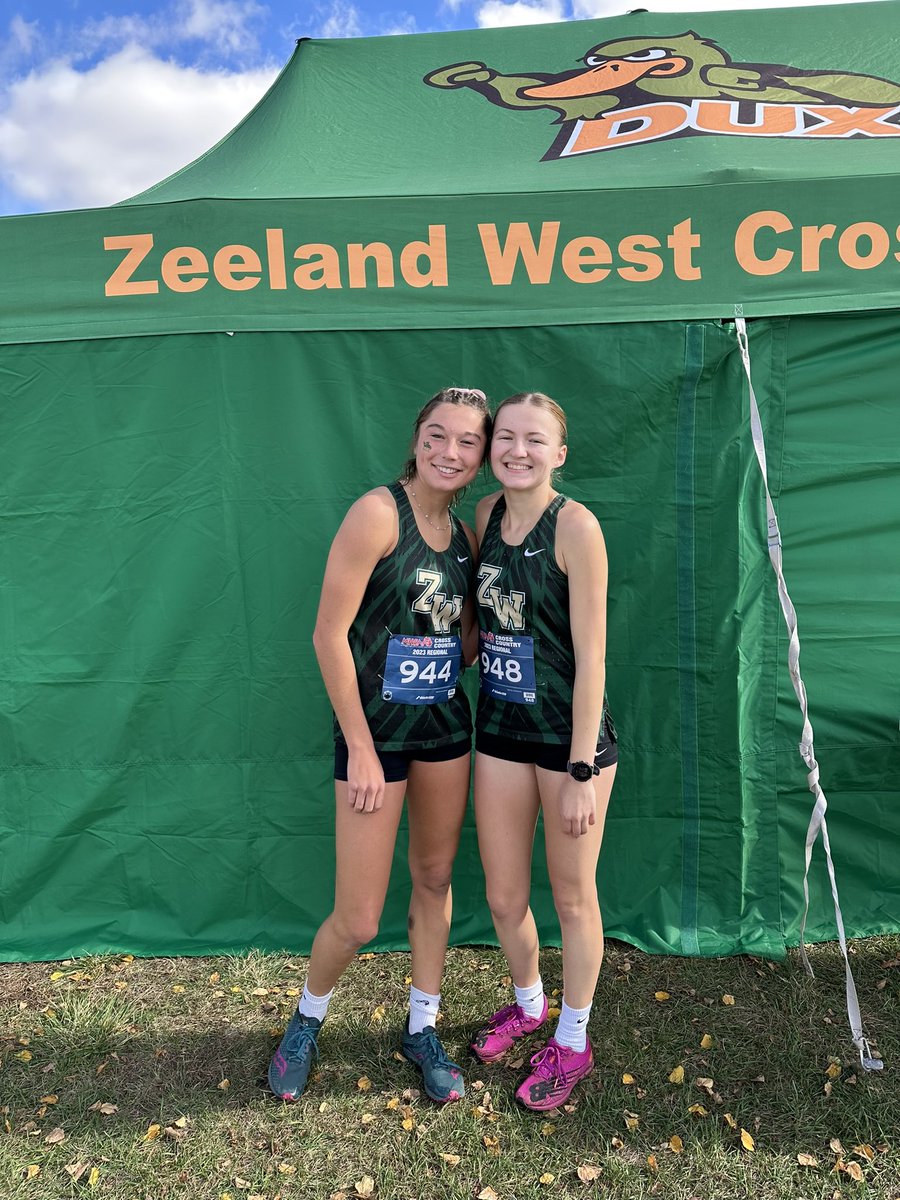 duxsports's tweet photo. Congratulations to our state qualifiers!

Girls- Jordyn Klaasen (6th), Tessa Rindfliesch (23rd)

Boys qualified as a team 3rd overall! Robert Dodd (10th), Keagan Smith (12th), Jack DeKruyter (13th), Cason Hausch (22nd), AJ Sneller (25th), Sam DiLaura (30th), Ethan Dalman (42nd) https://t.co/LONlGVSjwp