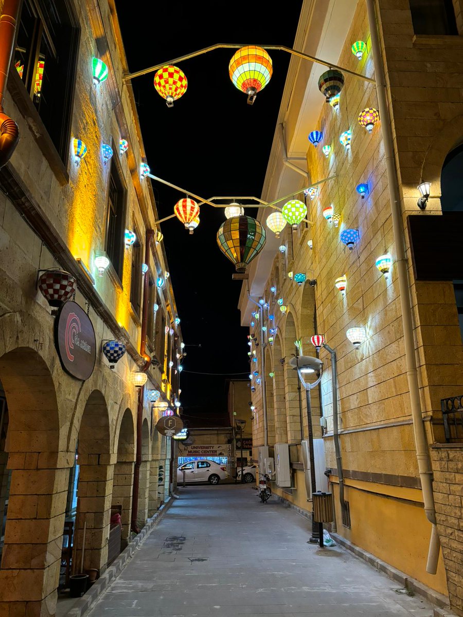 A street in #Cappadokia❤️
#night