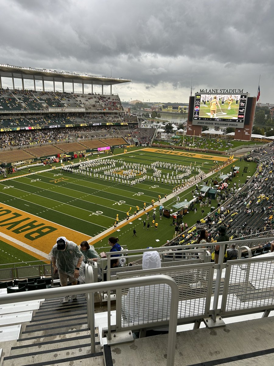 Ready to watch my bears win today!!🐻