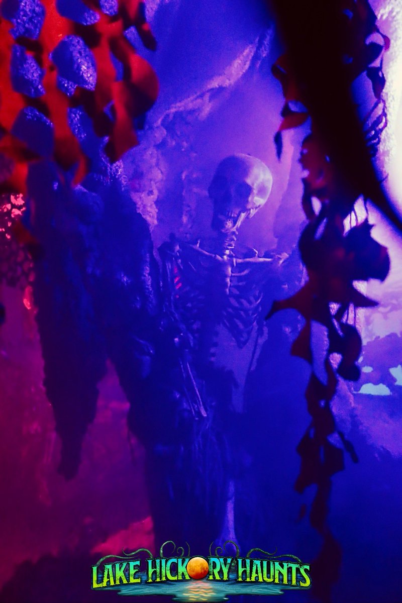 LakeHickoryHnts's tweet photo. 🎃Experience #LakeHickoryHaunts2023 while you still can! Open Oct 28, 29, 31, &amp; NOV 3 &amp; 4 🎃 https://t.co/YeegqRFpy2 #bepreparedtobescared at the best #haunt , #hauntedhouse , &amp; #hauntedattraction in #NC &amp; the Carolinas! #spookymonth #halloween #halloween2023 #lakehickoryhaunts https://t.co/hy19PWY0Gm