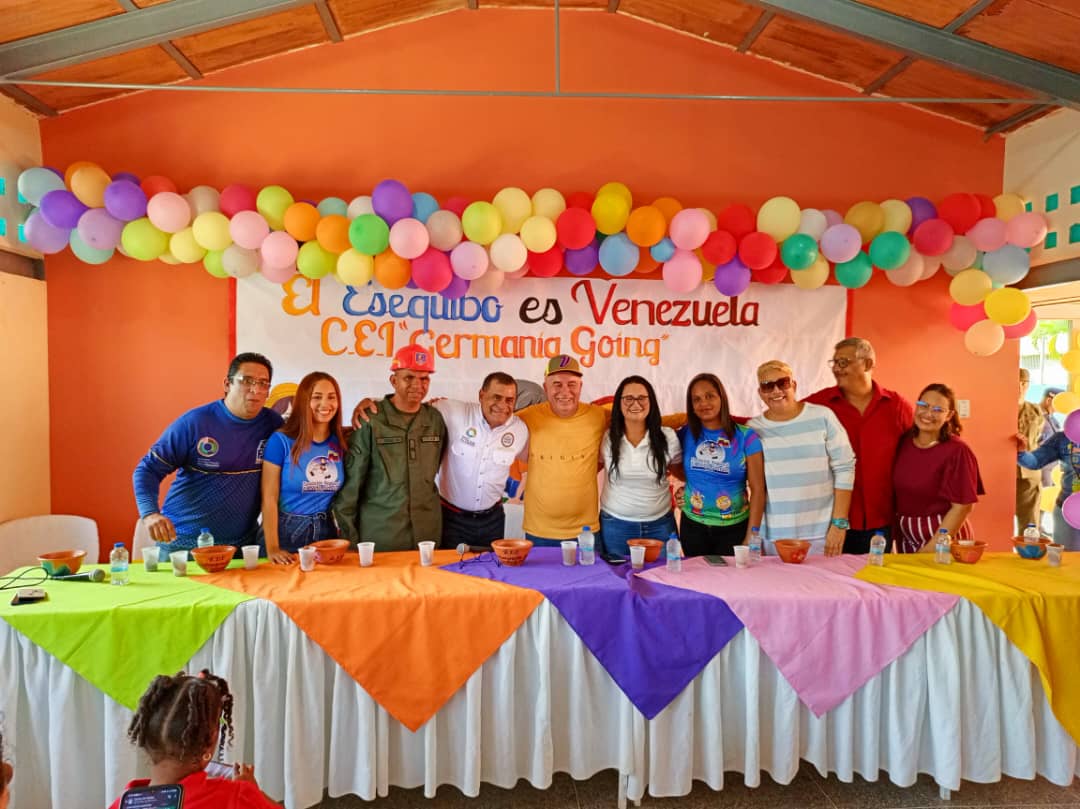 CDCESucre's tweet photo. #Bricomiles en acción, entrega CEI Germania Going, ubicada en Cariaco, estado Sucre, totalmente rehabilitada. ¡Más escuelas bellas para nuestros estudiantes!. @NicolasMaduro @_LaAvanzadora @GPintoVzla @MPPEDUCACION @KarenlyPSUV @fede_sucre @zodi53sucre https://t.co/ekSJrInRMZ
