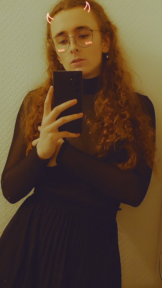 Miss_Hexatrix's tweet photo. hi. btw. https://t.co/yOswsBtwrK
