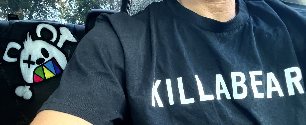 _DigiDigiDigi_'s tweet photo. Hope everyone is having a great weekend. As always representing with some #killawear …. and then some. Enjoy the moments. Have a safe Killaween weekend @killabearsnft #WeLikeTheBears #WeLikeTheCubs https://t.co/rHBVsf3dMJ