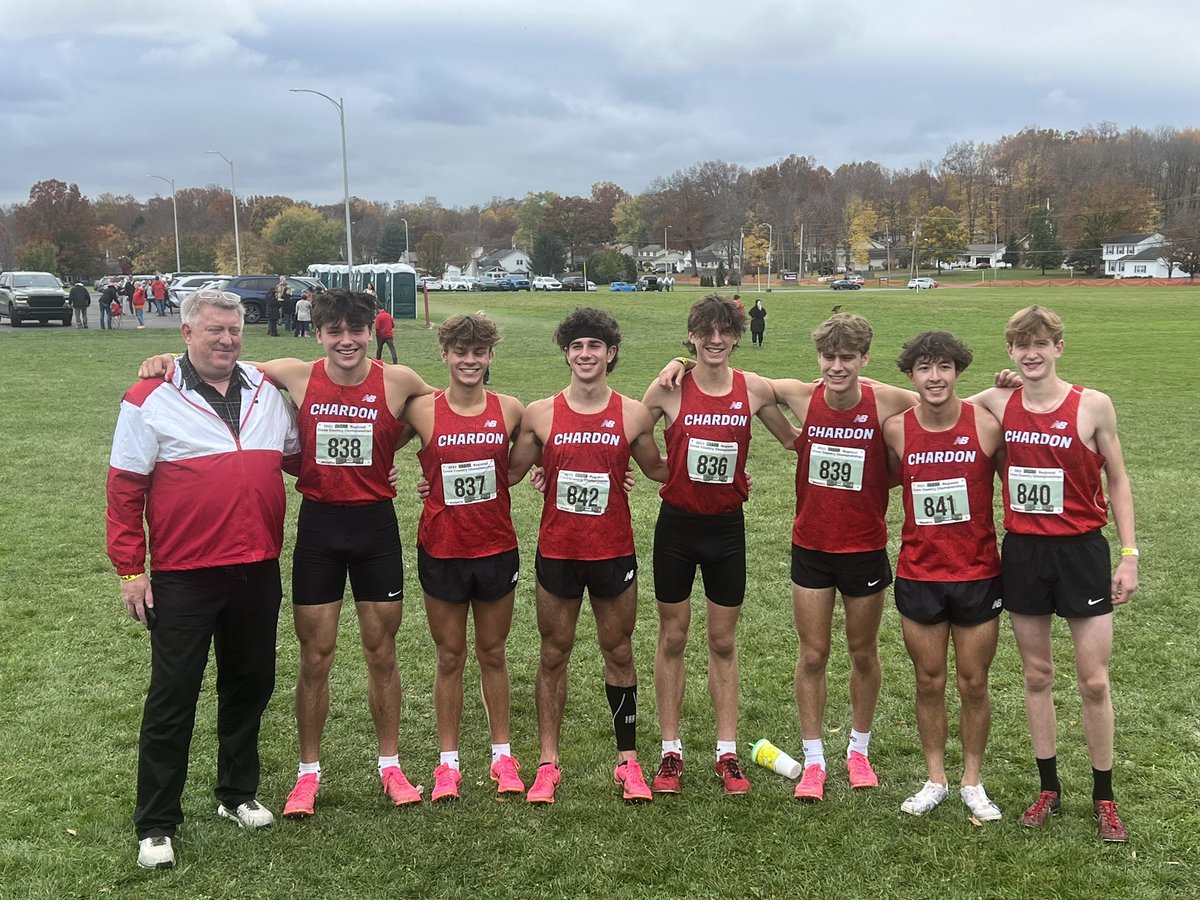 Congratulations to the Hilltopper Boys Cross Country Team for a 3rd place Regional finish to qualify for the OHSAA D-I State Championship!