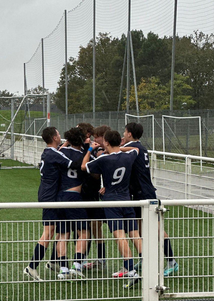 FootStSylvain's tweet photo. Direction le 5ème Tour de la Gambardella pour nos U18 vainqueurs aux TAB 4-2 👏 avec 1 TAB arrêté par Hugo 💪
2-2 vs le temps réglementaire après avoir été menés 0-2. 
Bravo à Guillian (éducateur) et aux joueurs pour cette belle aventure qui continue 👍
#Gambardella https://t.co/15gbqVP5kW