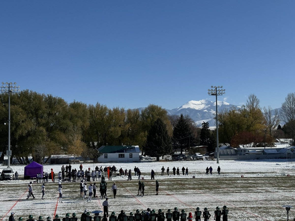 kramerwork's tweet photo. Playoff football Montana with @cole_kramer06 https://t.co/qpvoSnZHrZ