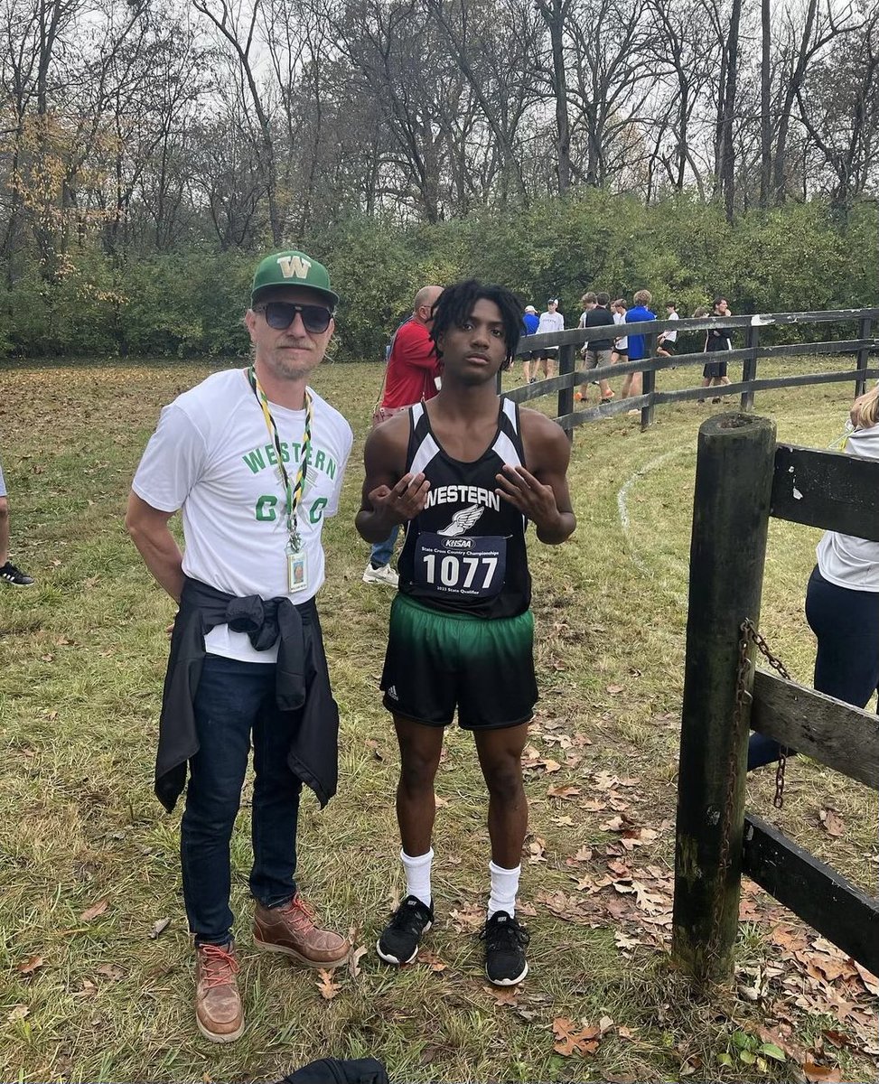 Anjuan Horne nearly PRed with a sub-20 5k at the Ky State Championship in Lexington! Congratulations Anjaun!!! 💚👏