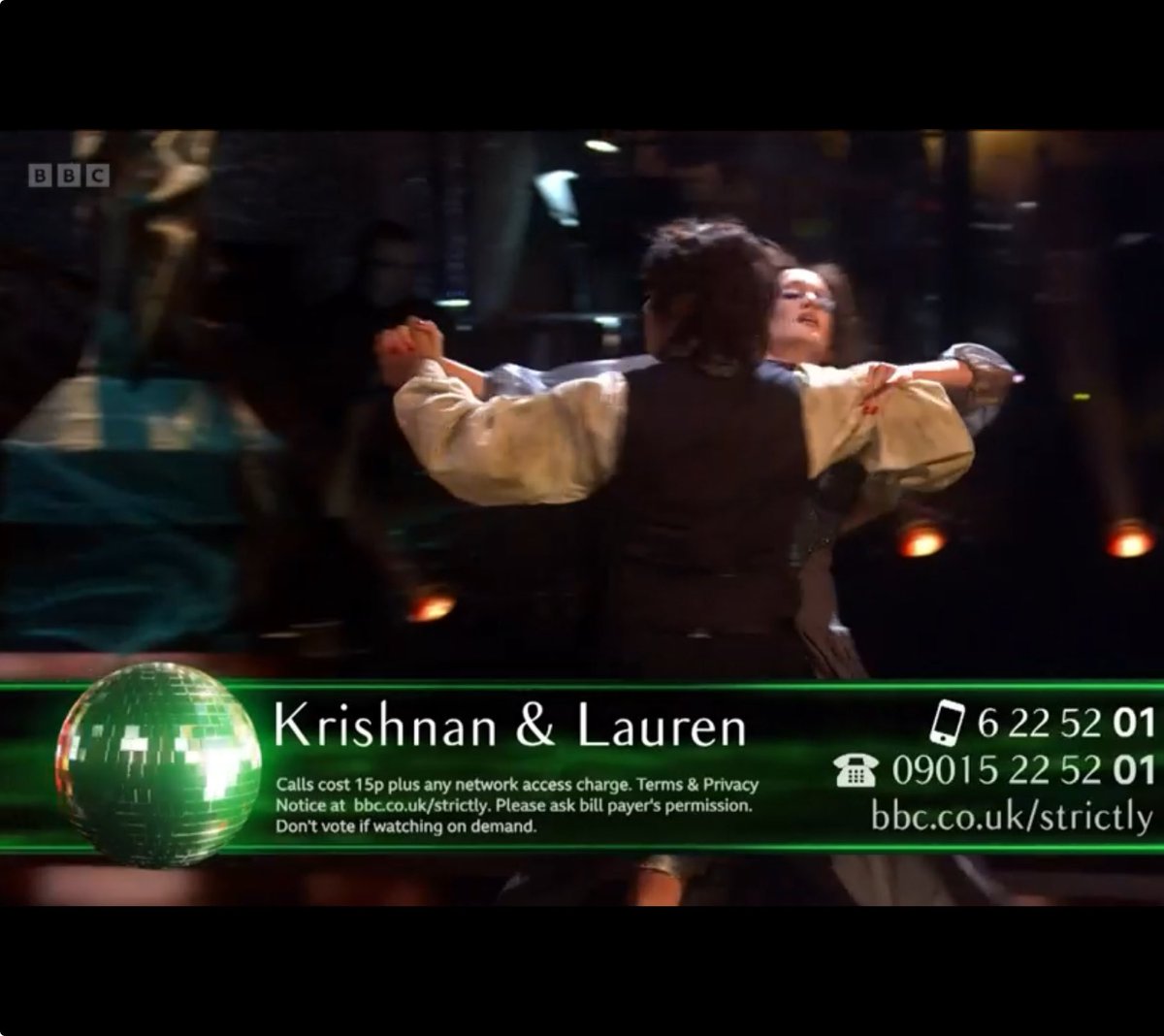 MrJohnNicolson's tweet photo. Voting time! #VoteKrishnan #VoteJaysDad #StrictlyComeDancing Voting closes at 20.55 https://t.co/7D06a8x2RY