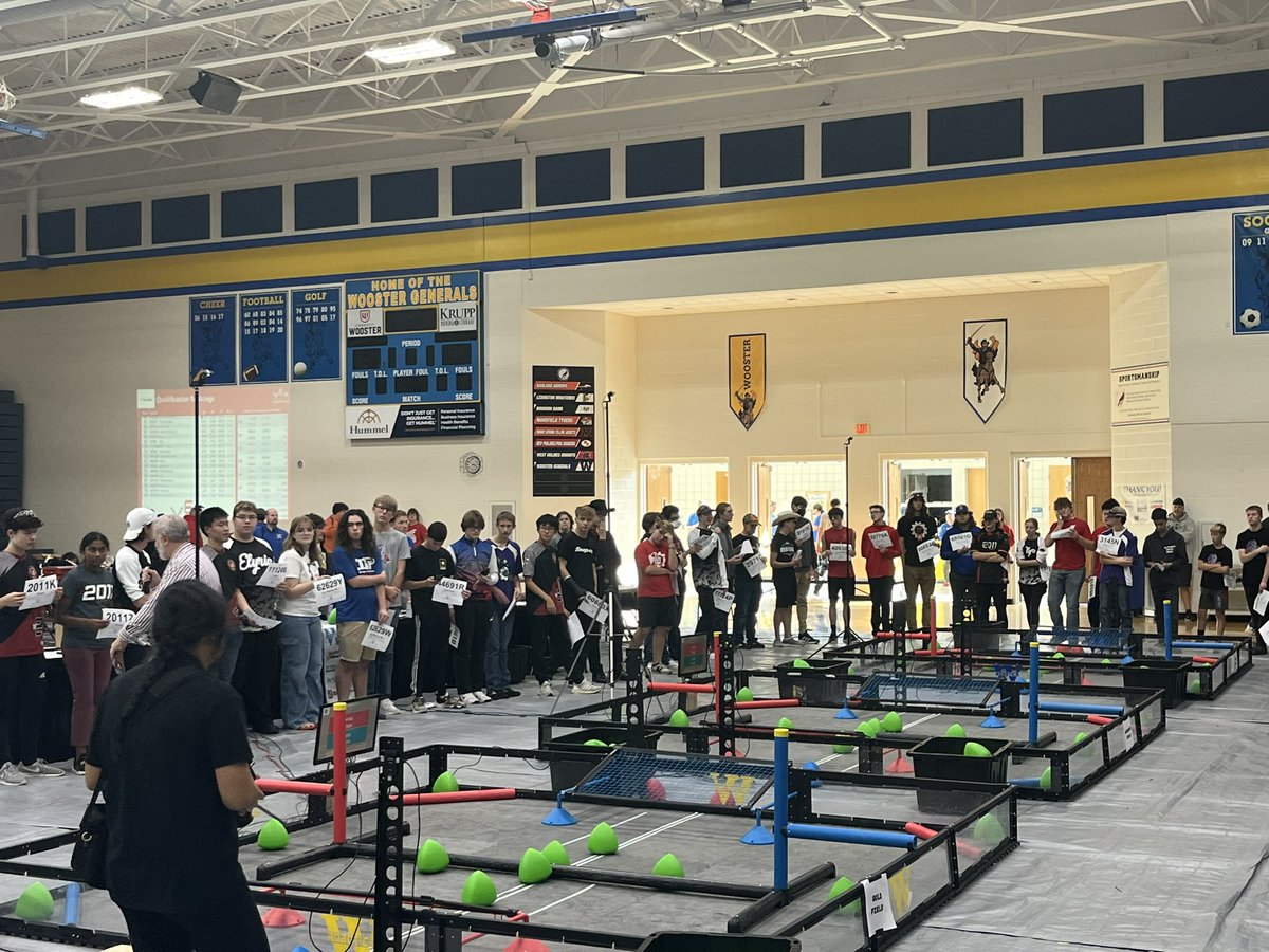 ElyriaRobotics's tweet image. Off to the elimination rounds at Wooster’s Boo at the Woo event.