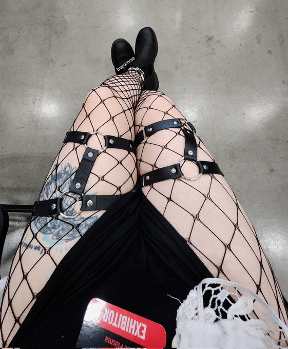 It'd be cuter if your head was between my thighs 😇 https://t.co/Tafd6WPkXq