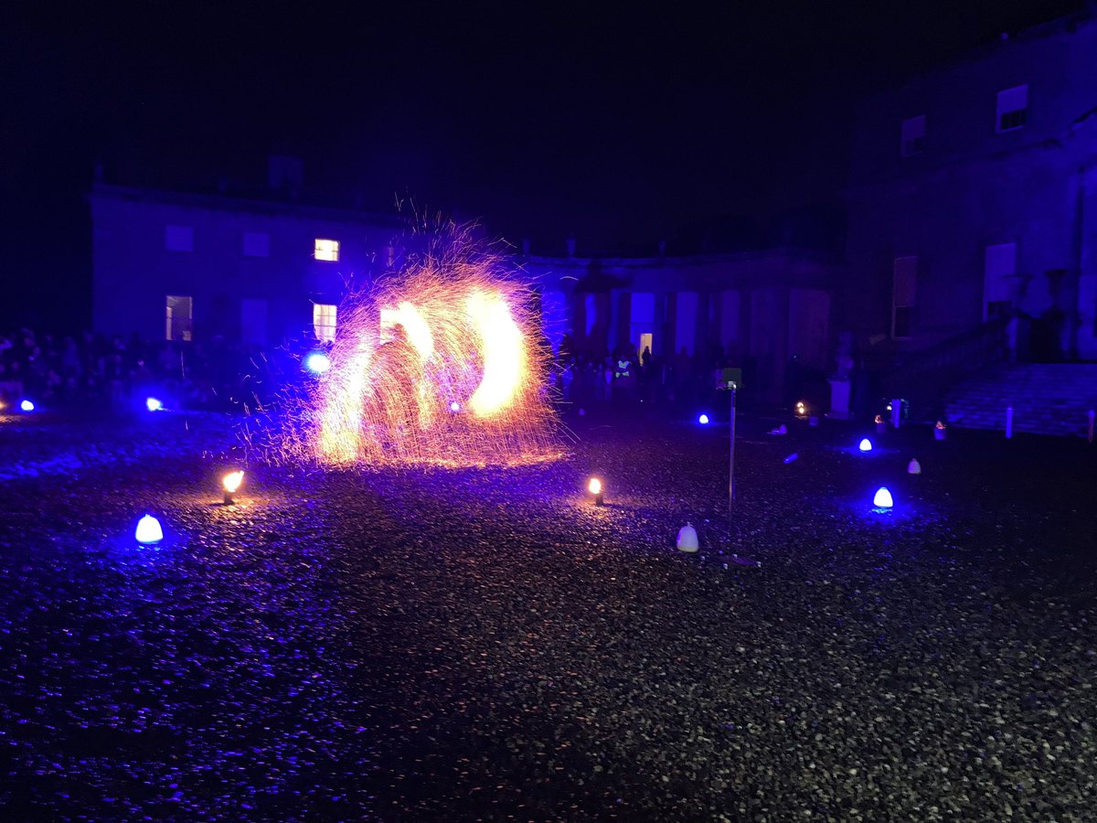 MuireannNiR's tweet photo. Great evening, in the rain, at the ROGU Firestorm show at @russborough https://t.co/Ml9rdmhyJD