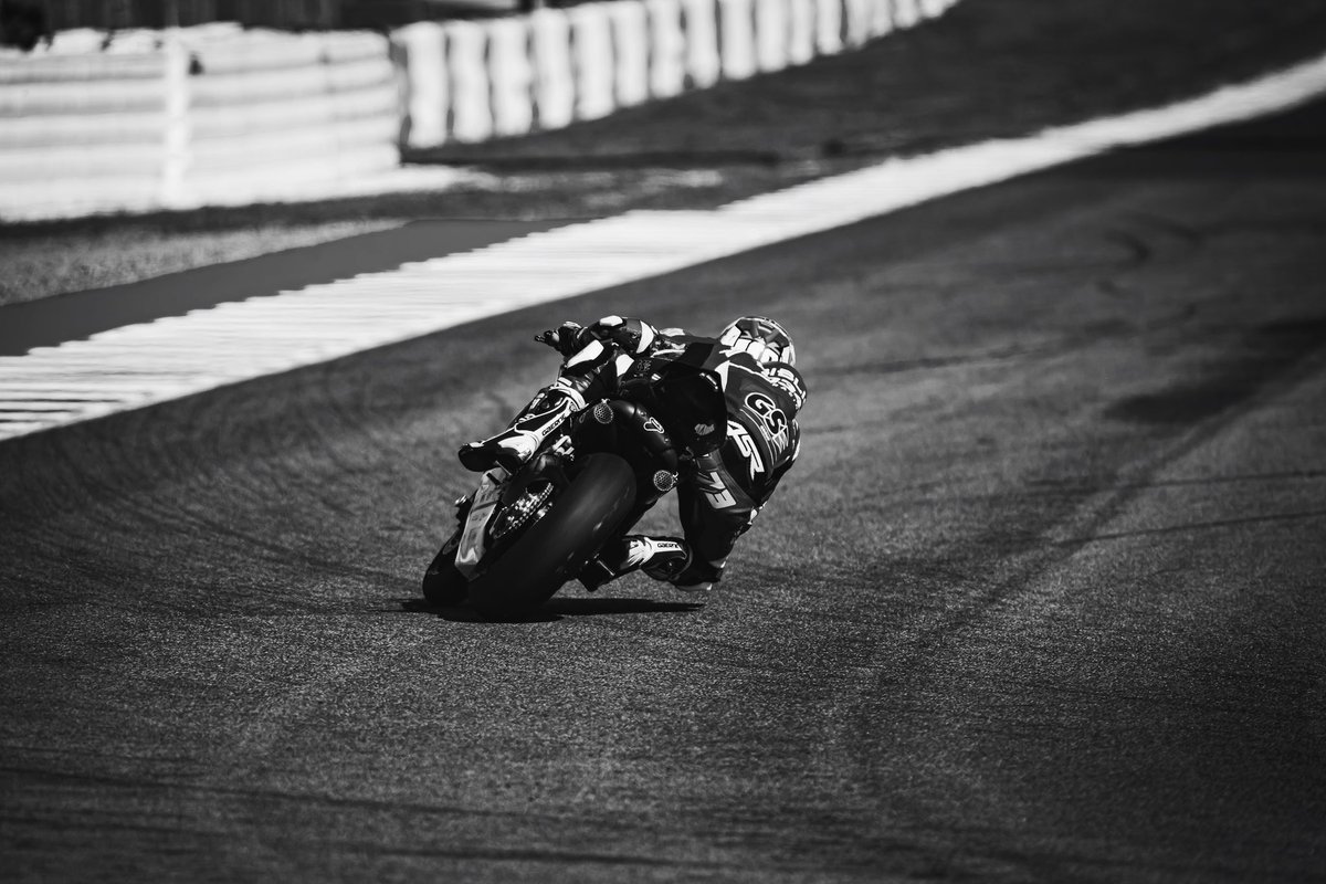 joseluispg73's tweet photo. SÁBADO | P22 (🇪🇸GP)

Laps, laps, laps‼️ Primera carrera acabada con la V2. Buena progresión hoy, ¡mañana otro pasito más!

• Superpole = P30
• Carrera 1 = P22

#ESPWorldSBK🇪🇸 #WSSP600 #JL73🐶 https://t.co/RPNqIpjKr0